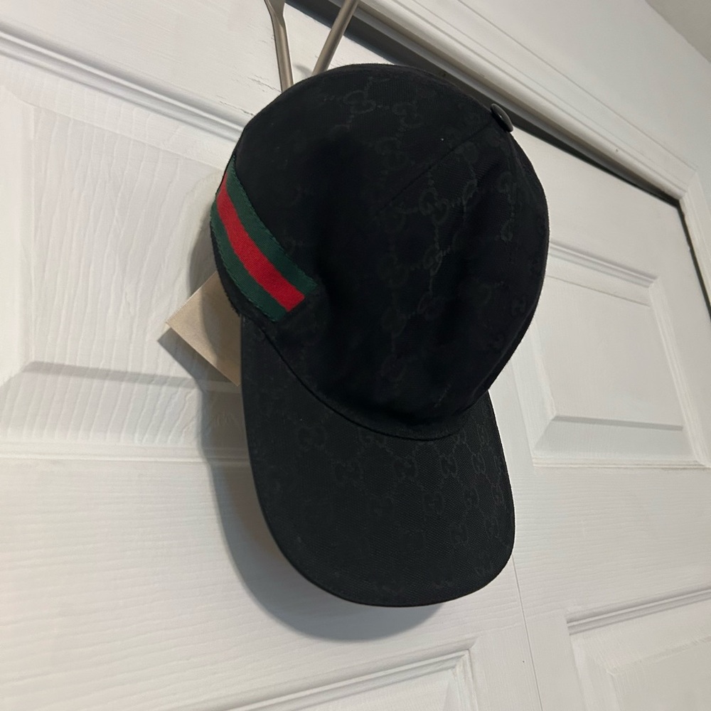 Gucci Black Hat with Signature Green and Red Stripe